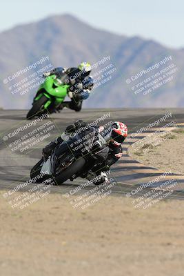 media/Nov-16-2025-Race Pace (Sun) [[8c5fa54630]]/Verified Riders/8-Turn 12 (120pm)/